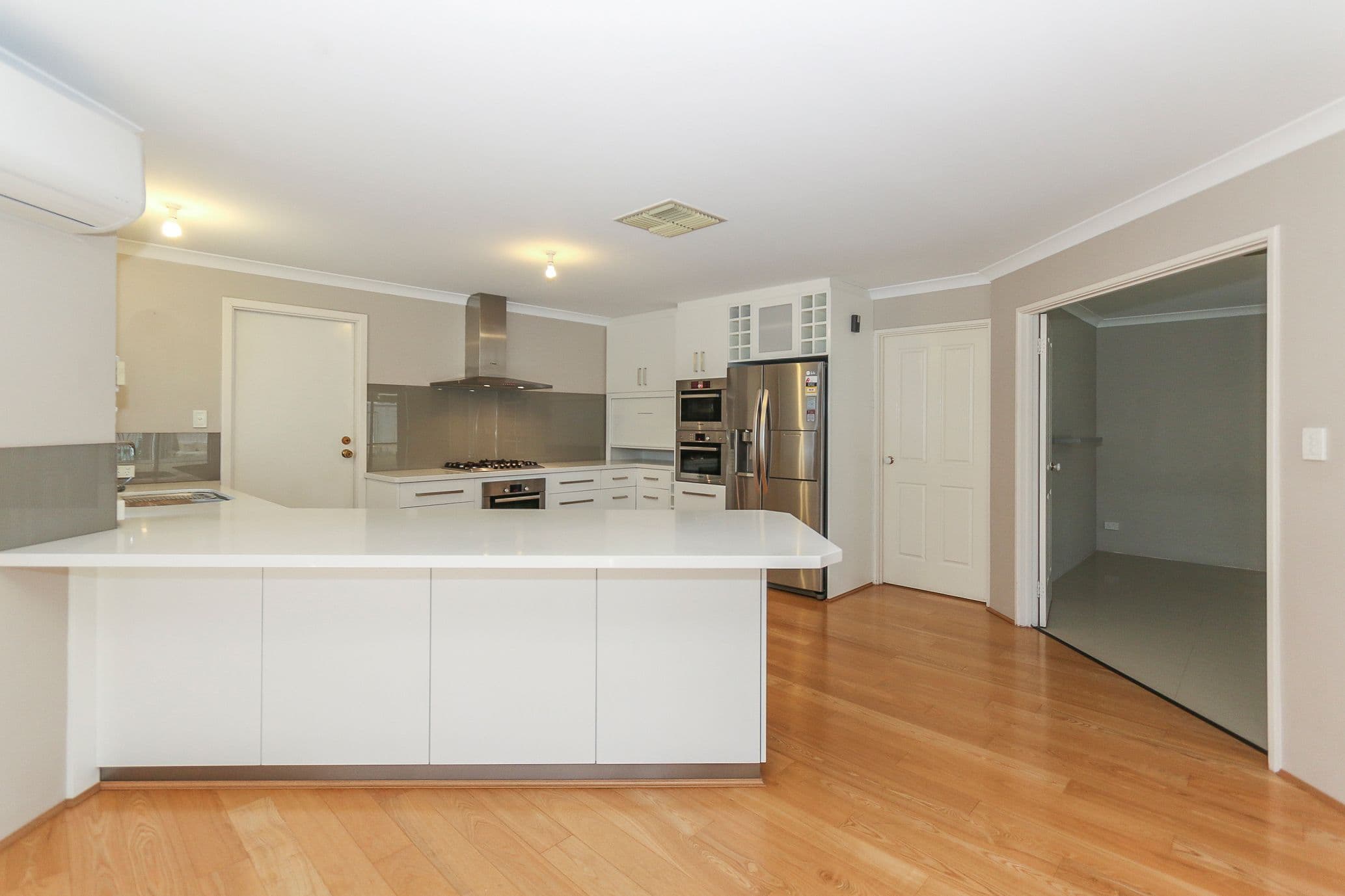 117 Seacrest Drive, Sorrento WA 6020, Sorrento - Thumbnail 4