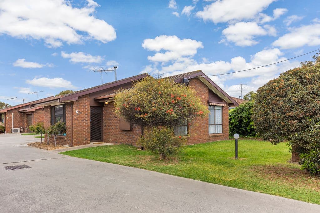 1 Helms Street, Newcomb VIC 3219, Newcomb - Image 1