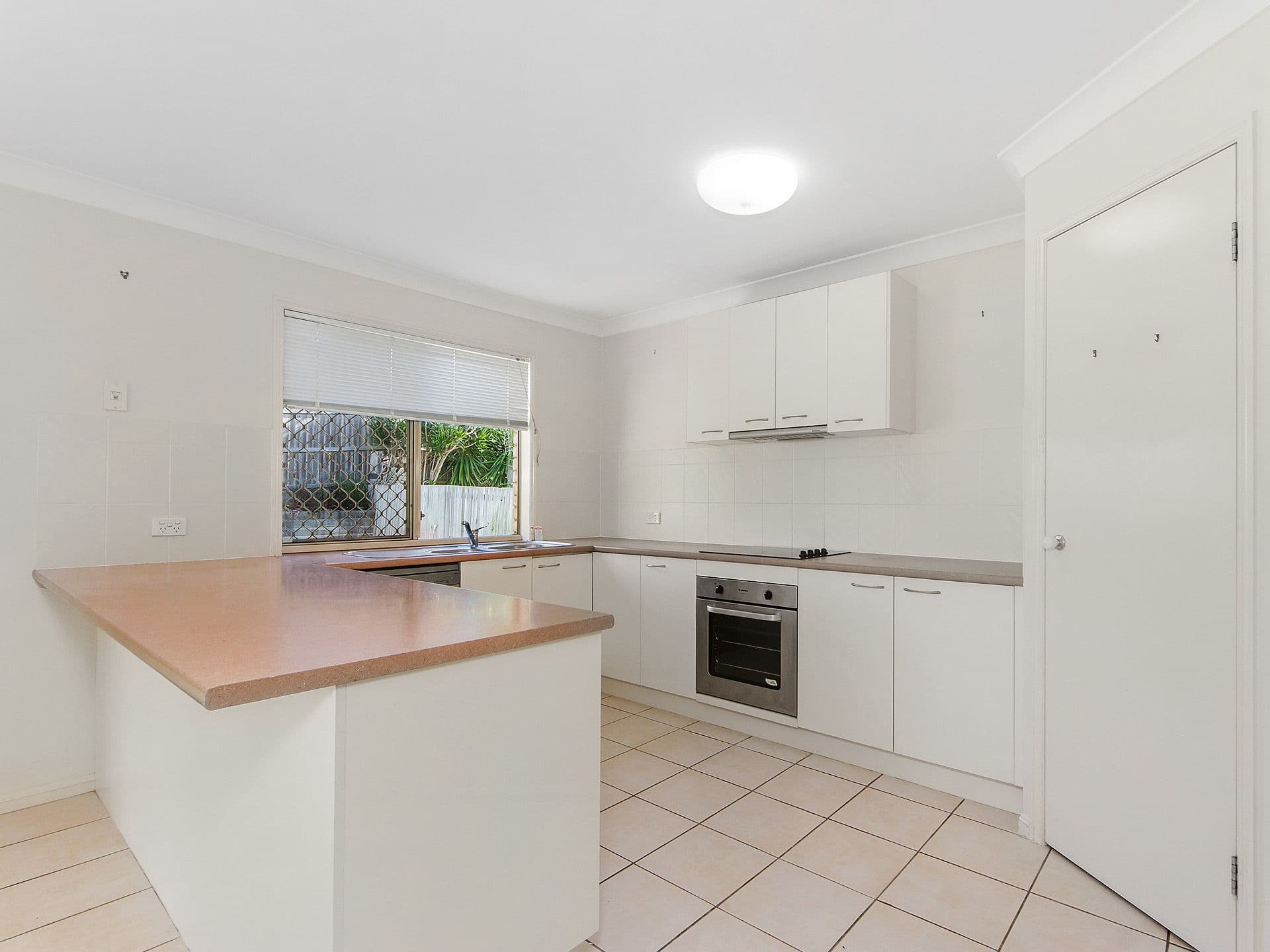 41 Lancelot Crescent, Ormeau QLD 4208, Ormeau - Thumbnail 2