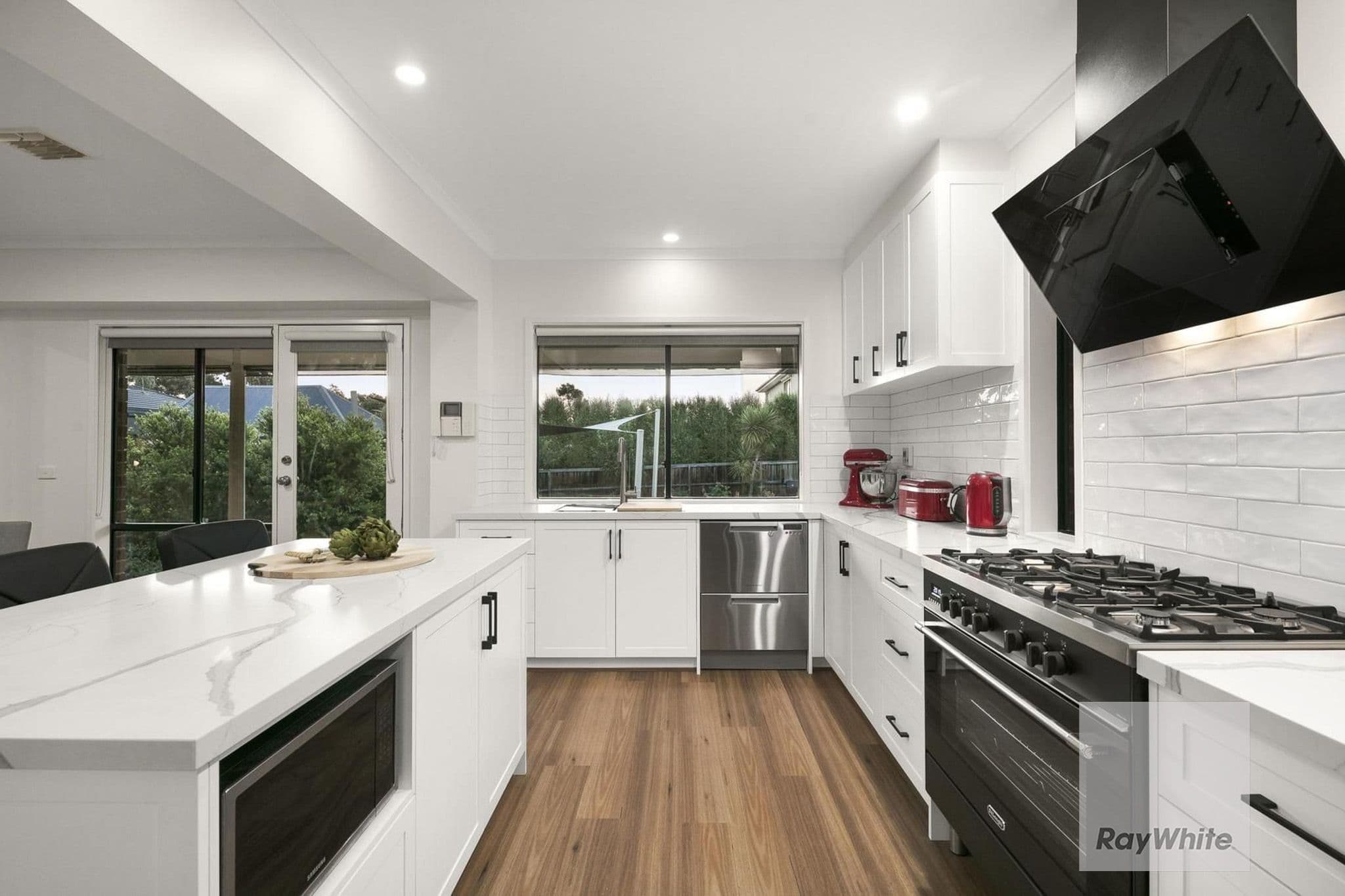 147 Betula Avenue, Bundoora VIC 3083, Bundoora - Thumbnail 2