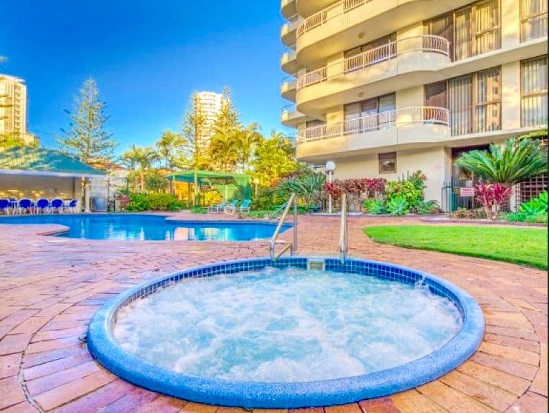 35 'Capricornia' 121 Surf Parade, Broadbeach QLD 4218, Broadbeach - Thumbnail 2
