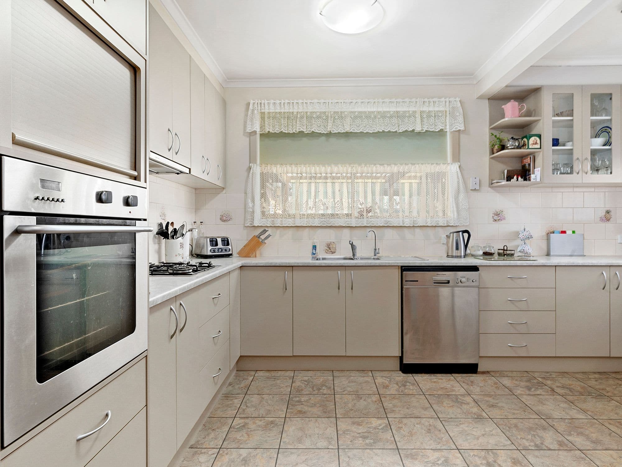 15 CLARKE Street, Seymour VIC 3660, Seymour - Thumbnail 2