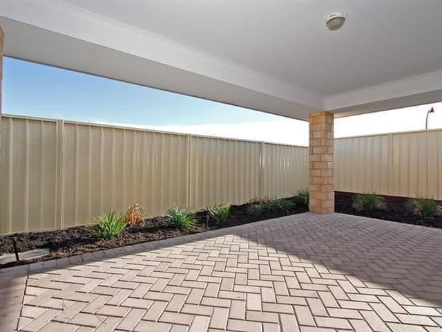 10 Middle Parkway, CANNING VALE WA 6155, Canning Vale - Thumbnail 6