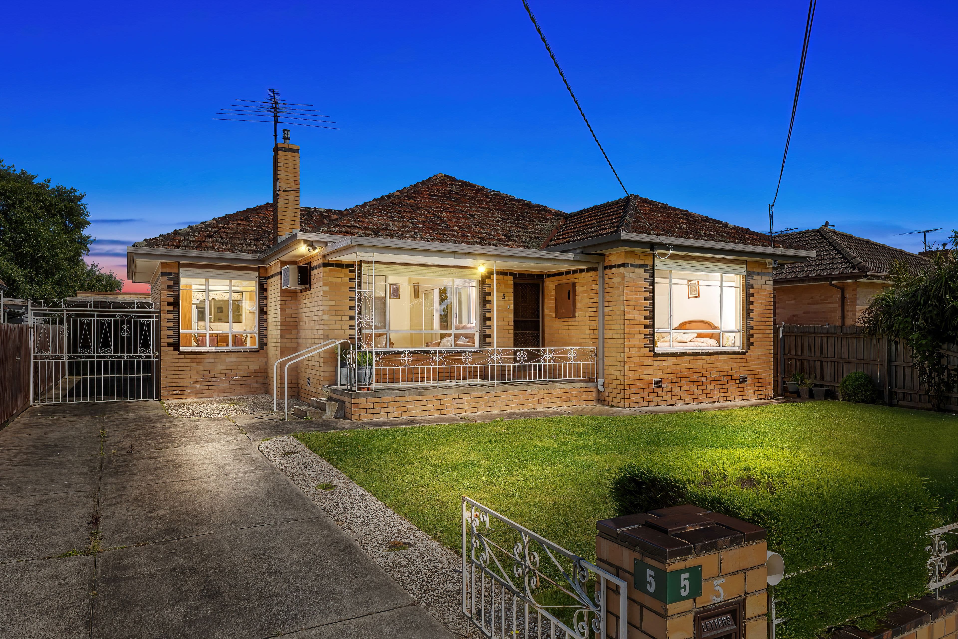 5 Plane Street, Thomastown VIC 3074, Thomastown - Image 1