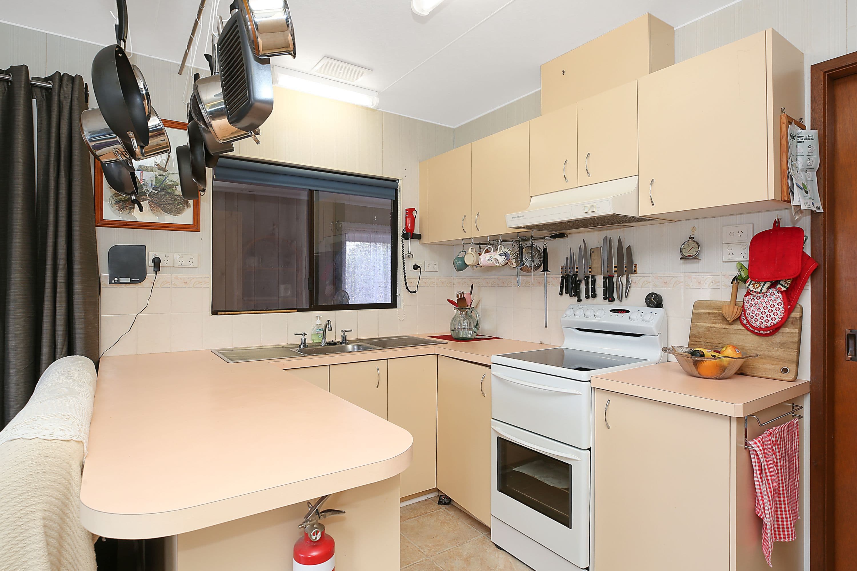 82 Walls Street, Camperdown VIC 3260, Camperdown - Thumbnail 2