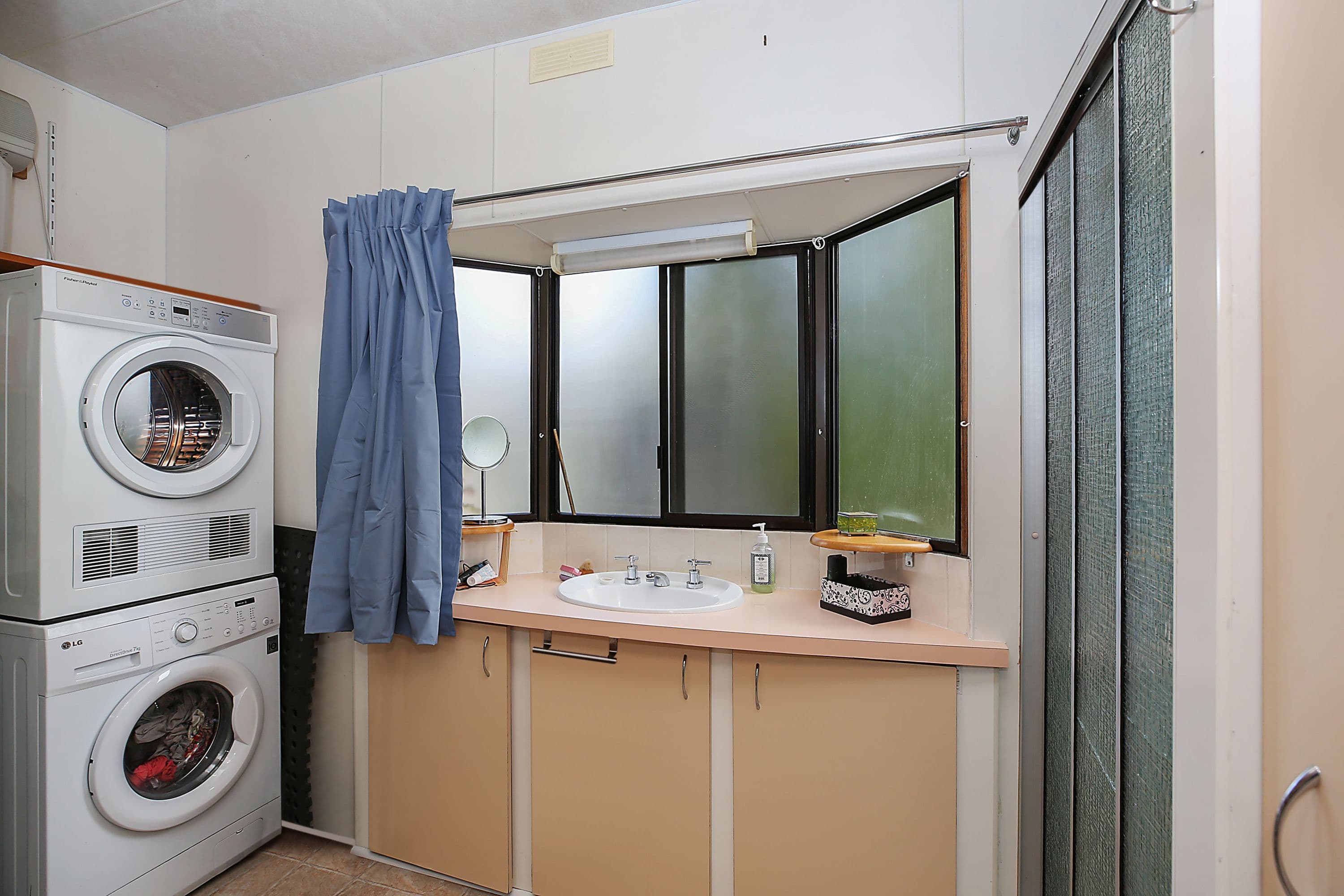 82 Walls Street, Camperdown VIC 3260, Camperdown - Thumbnail 5