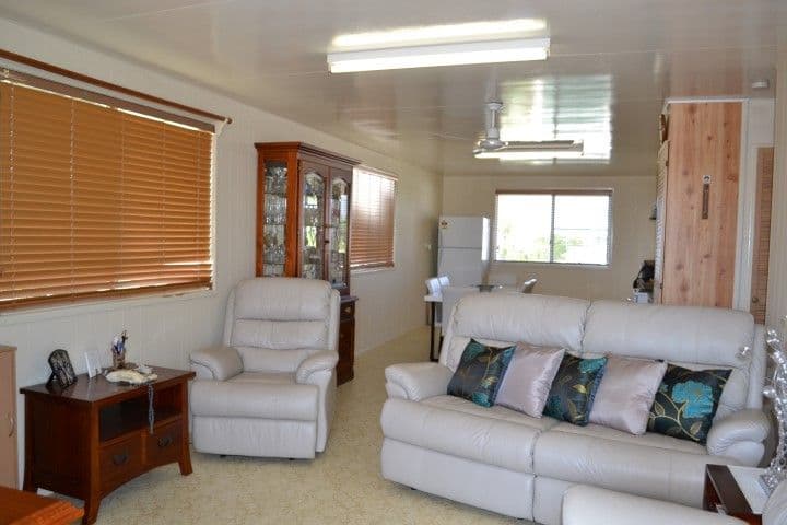 41 Riverview Drive, BURRUM HEADS QLD 4659, Burrum Heads - Thumbnail 2