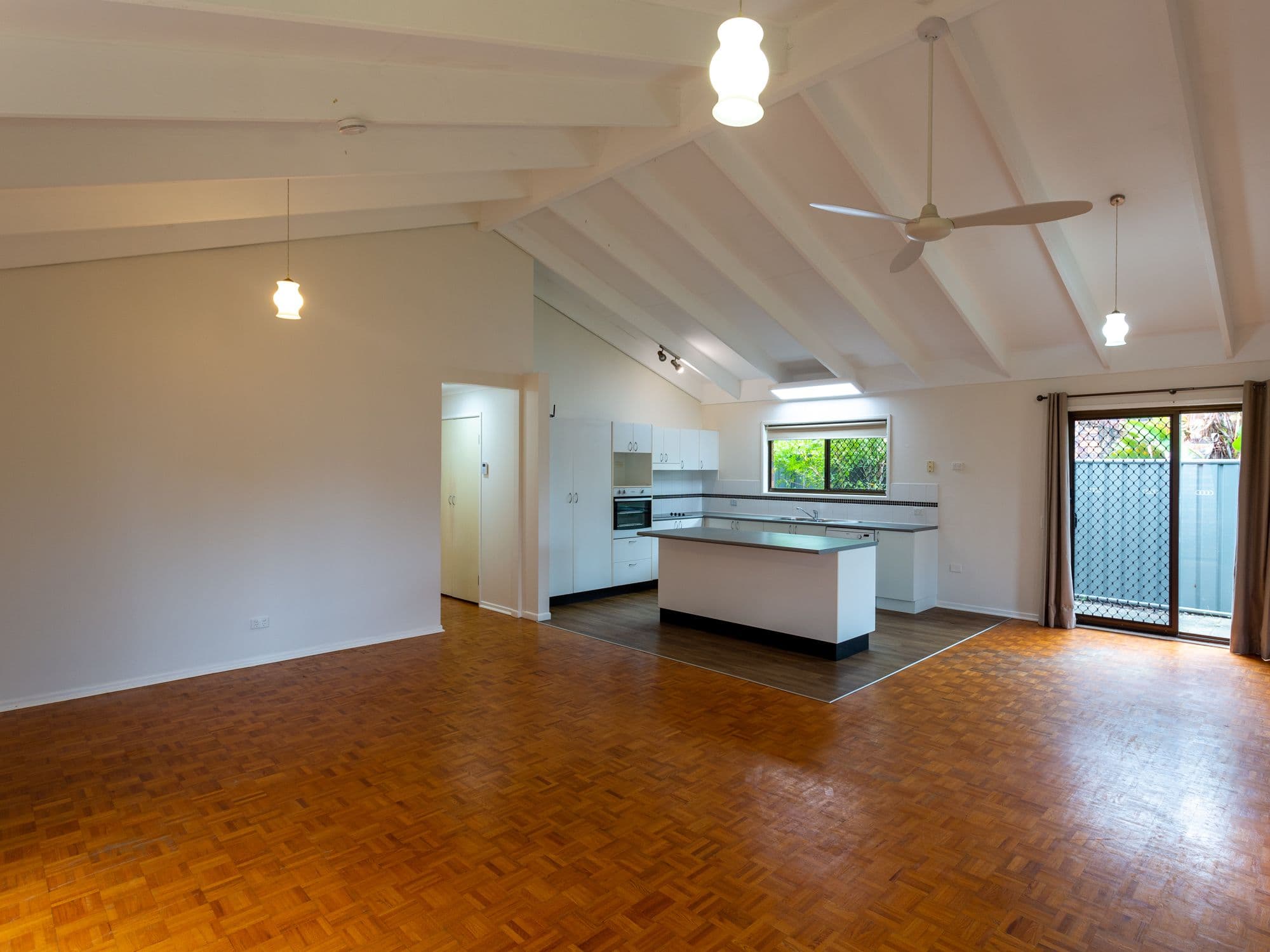 5 Rosella Street, Parrearra QLD 4575, Parrearra - Thumbnail 2