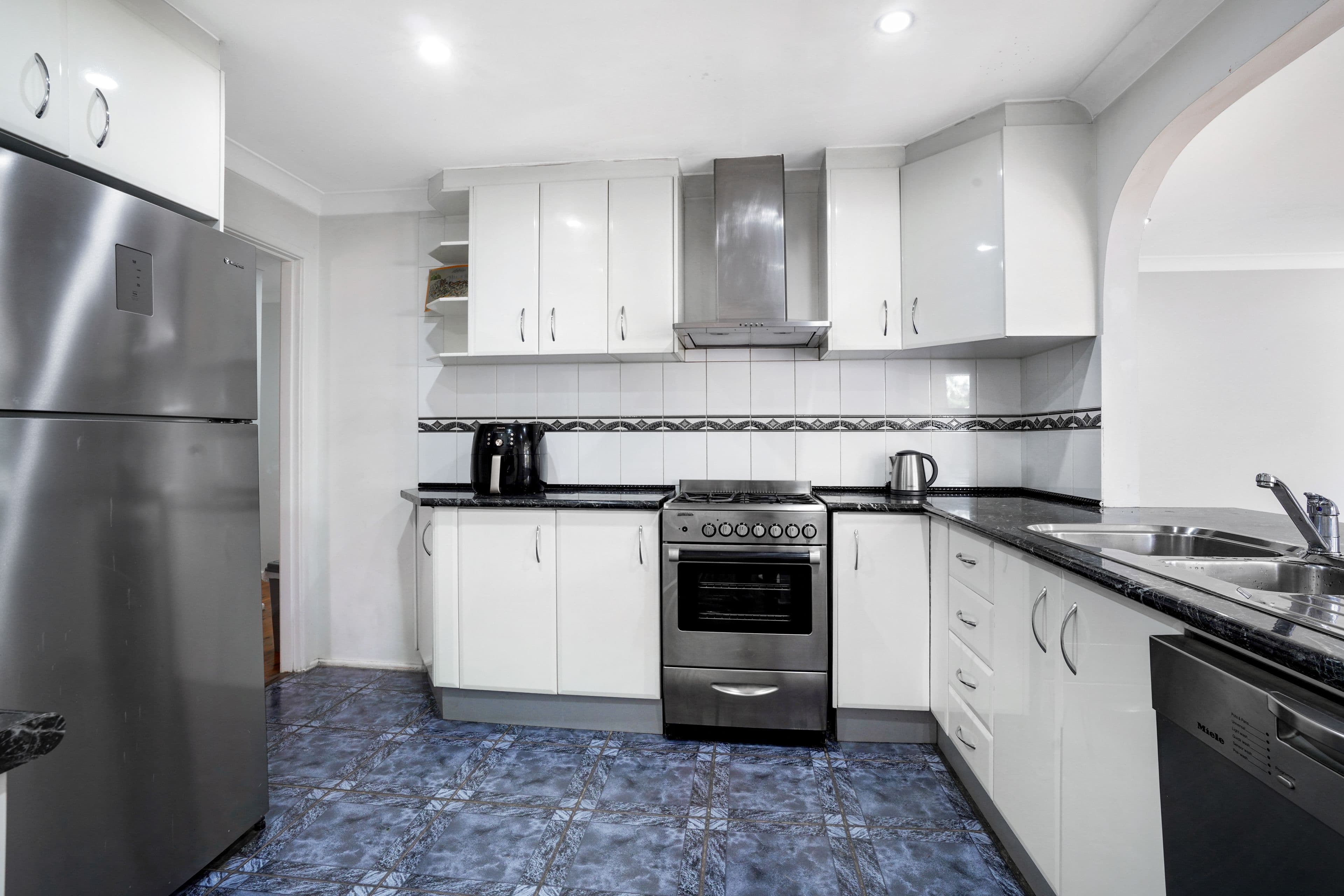 10 Dee Why Place, Woodbine NSW 2560, Woodbine - Thumbnail 5