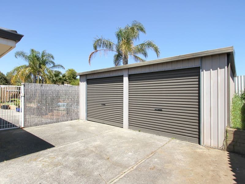 24 Dutton Crescent, HAMERSLEY WA 6022, Hamersley - Thumbnail 3