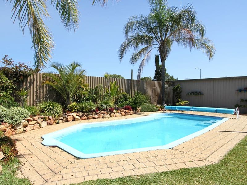 24 Dutton Crescent, HAMERSLEY WA 6022, Hamersley - Thumbnail 4