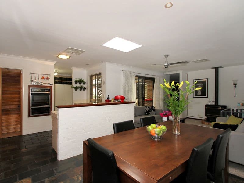 24 Dutton Crescent, HAMERSLEY WA 6022, Hamersley - Thumbnail 6
