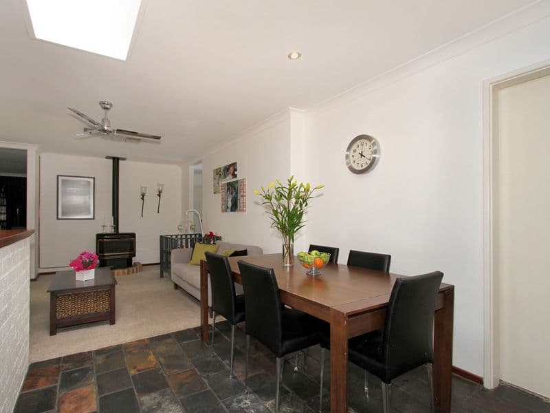 24 Dutton Crescent, HAMERSLEY WA 6022, Hamersley - Thumbnail 8