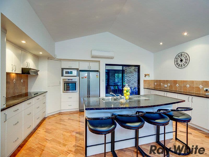 19 Steiler Court, BUNYA QLD 4055, Bunya - Thumbnail 3