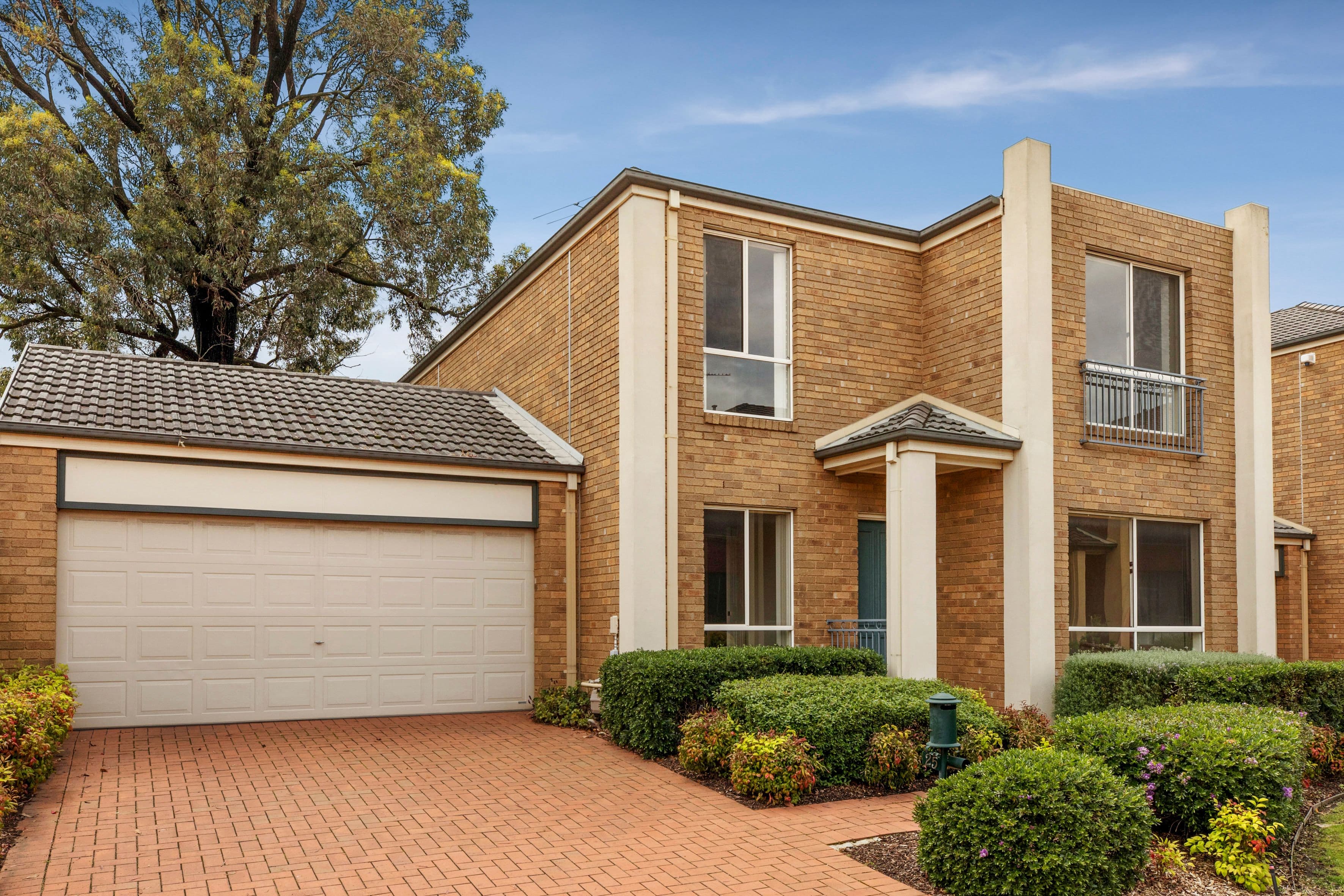25 Larkspur Circuit, Glen Waverley VIC 3150, Glen Waverley - Image 1