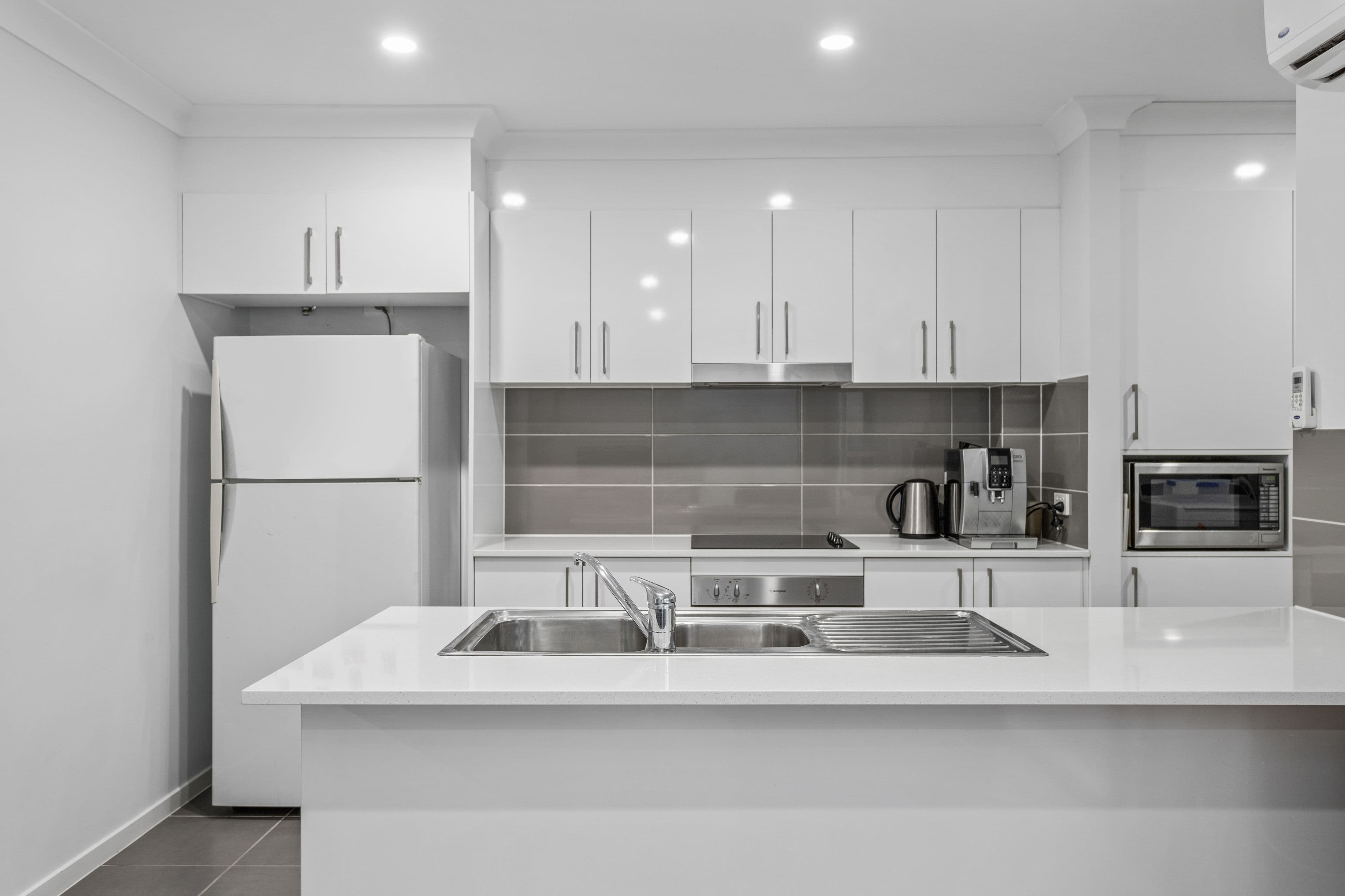 55 Anne Street, Southport QLD 4215, Southport - Image 1
