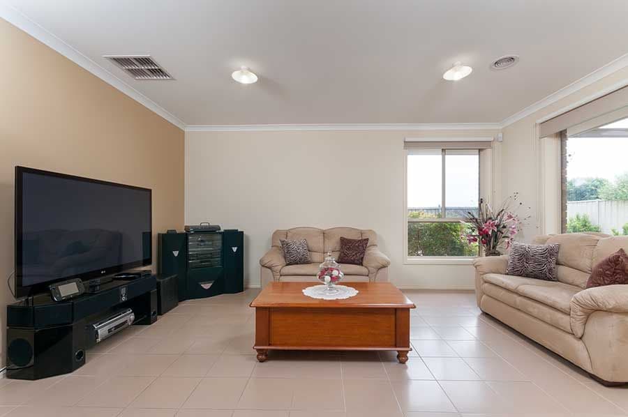 12 Alexander Avenue, Wallan VIC 3756, Wallan - Thumbnail 4