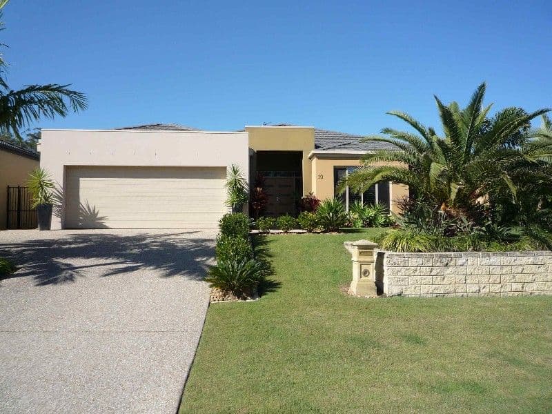 10 Blackfen Court, ARUNDEL QLD 4214, Arundel - Image 1