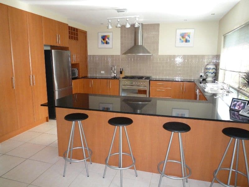 10 Blackfen Court, ARUNDEL QLD 4214, Arundel - Thumbnail 2