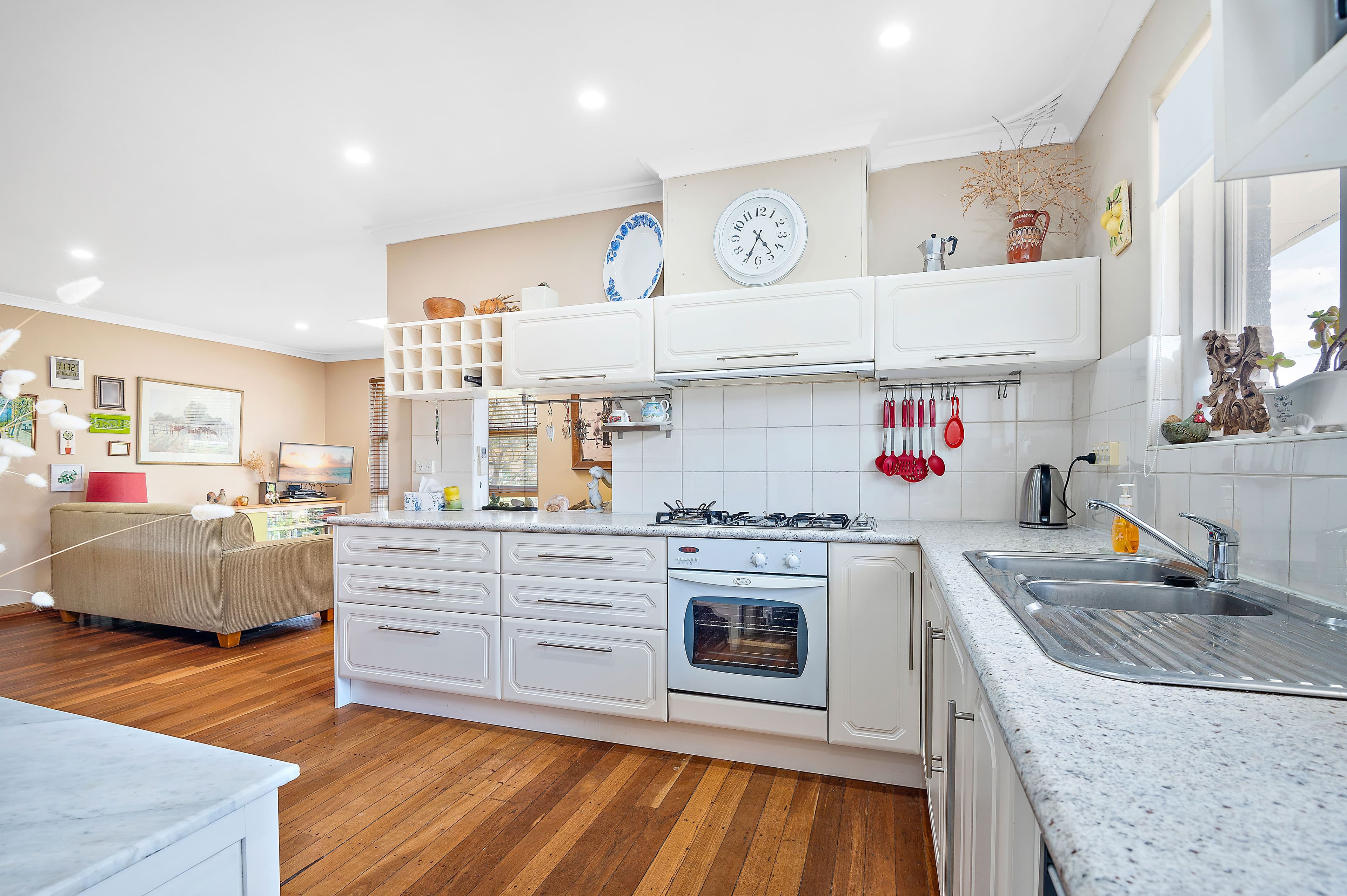 38 Coops Avenue, Thornlie WA 6108, Thornlie - Thumbnail 2