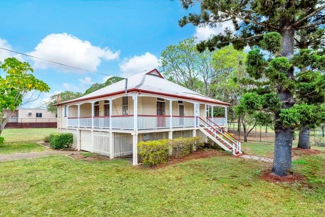 95 Glebe Road, Silkstone QLD 4304, Silkstone - Image 1