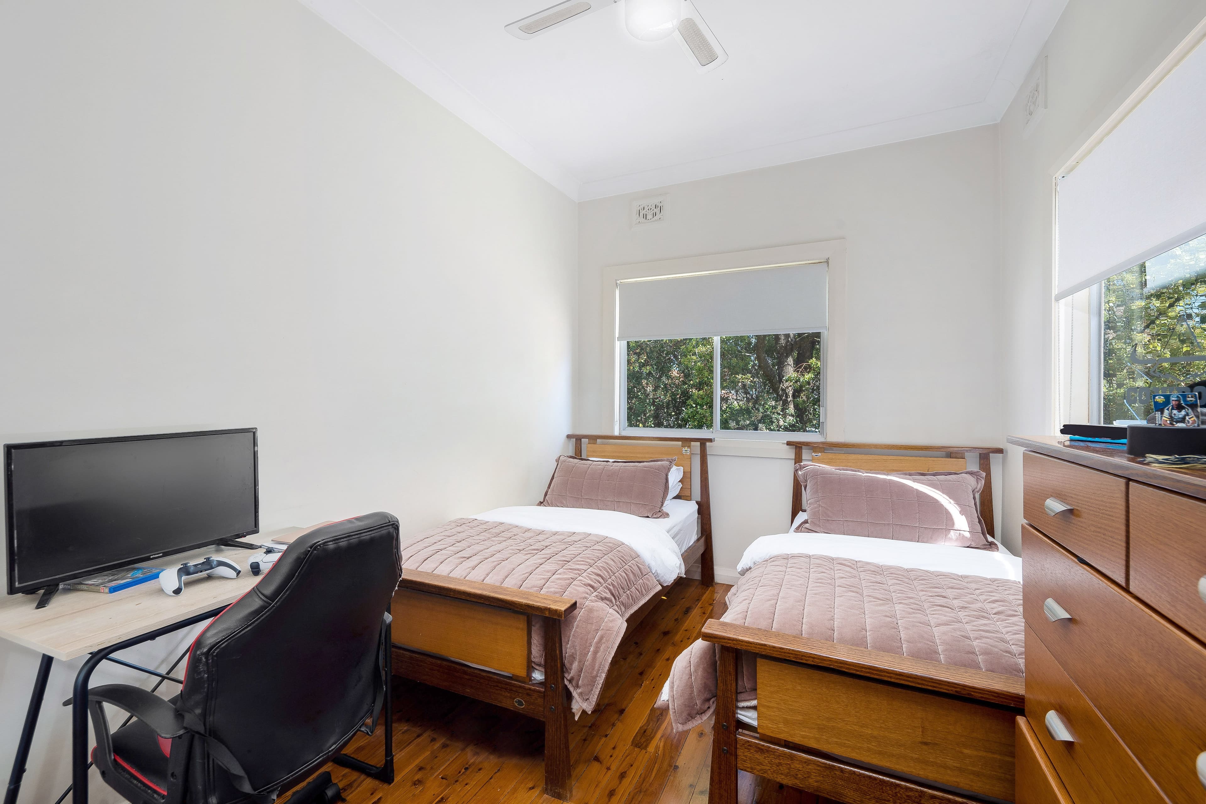 97 Hillcrest Avenue, Greenacre NSW 2190, Greenacre - Thumbnail 6