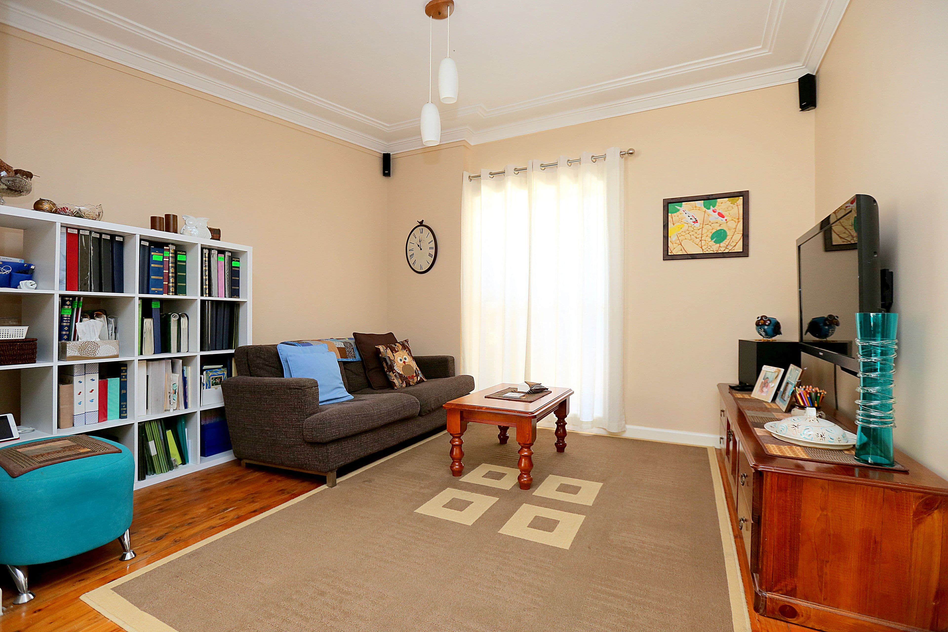 6 Usher Crescent, Sefton - Thumbnail 2