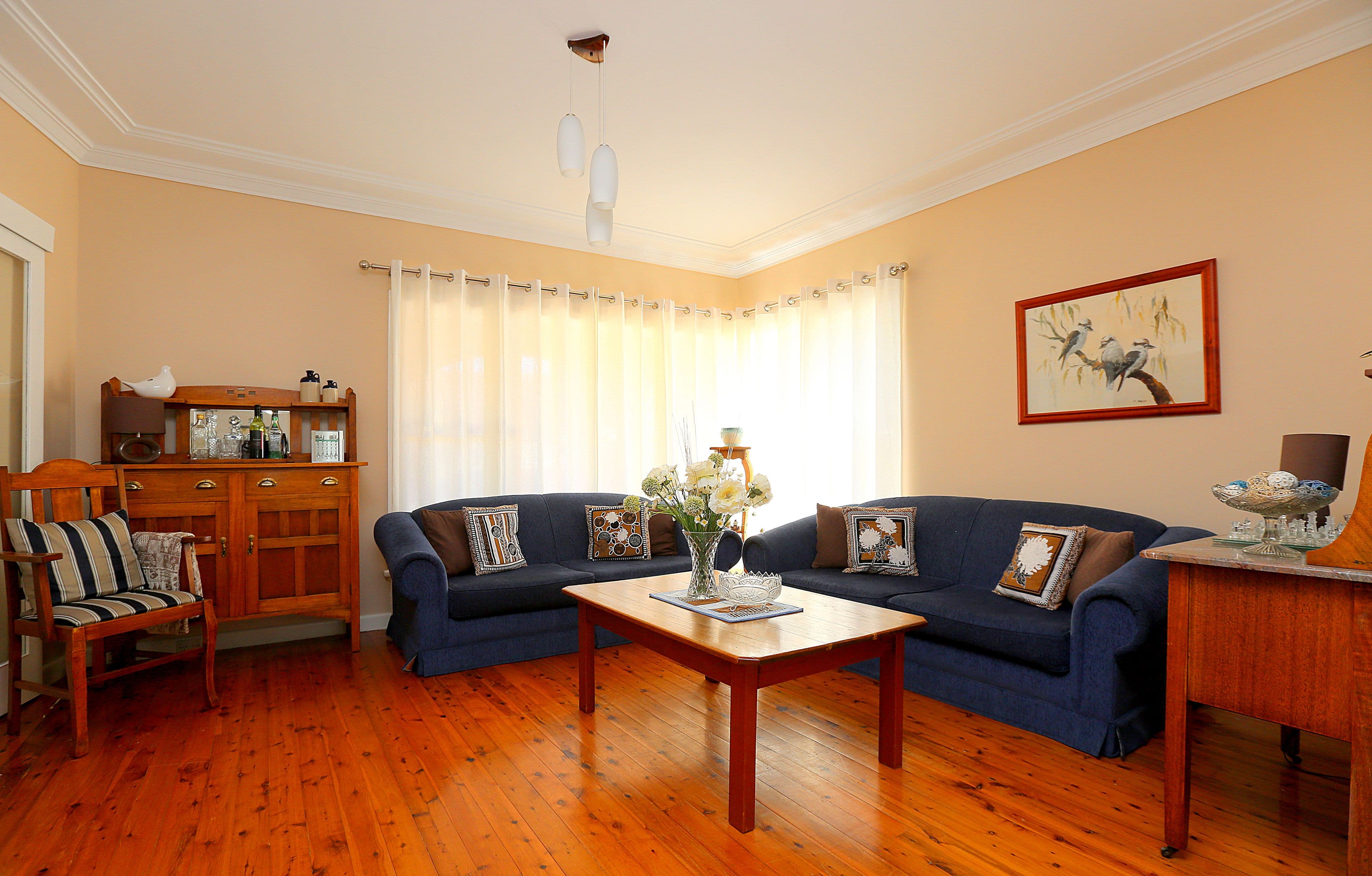 6 Usher Crescent, Sefton - Thumbnail 3