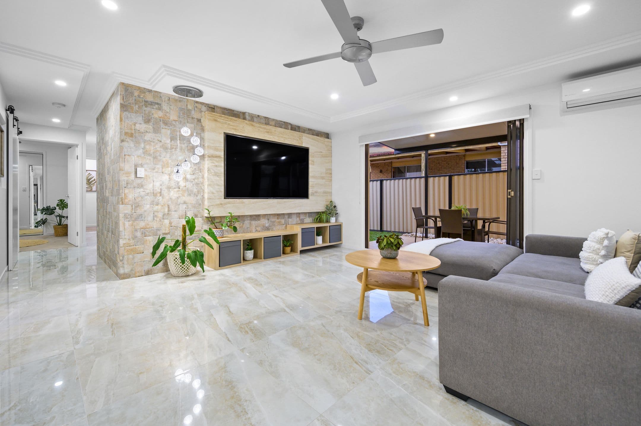 22 Medika Street, Runaway Bay QLD 4216, Runaway Bay - Thumbnail 7