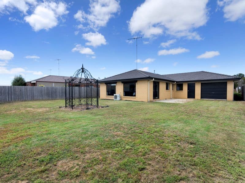 37 Smith Street, GROVEDALE VIC 3216, Grovedale - Thumbnail 2