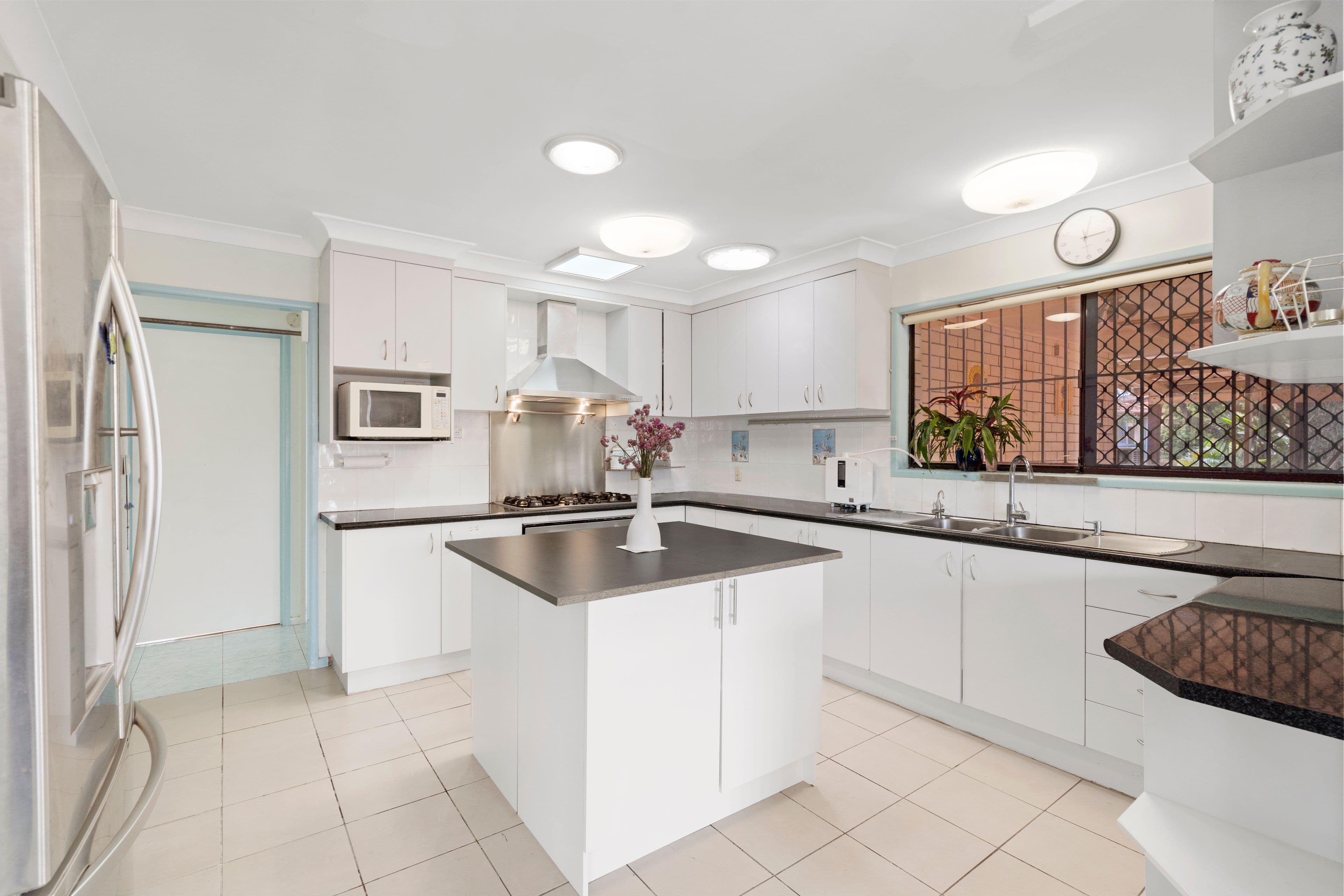 9 Cosmos Street, Macgregor QLD 4109, Macgregor - Thumbnail 2