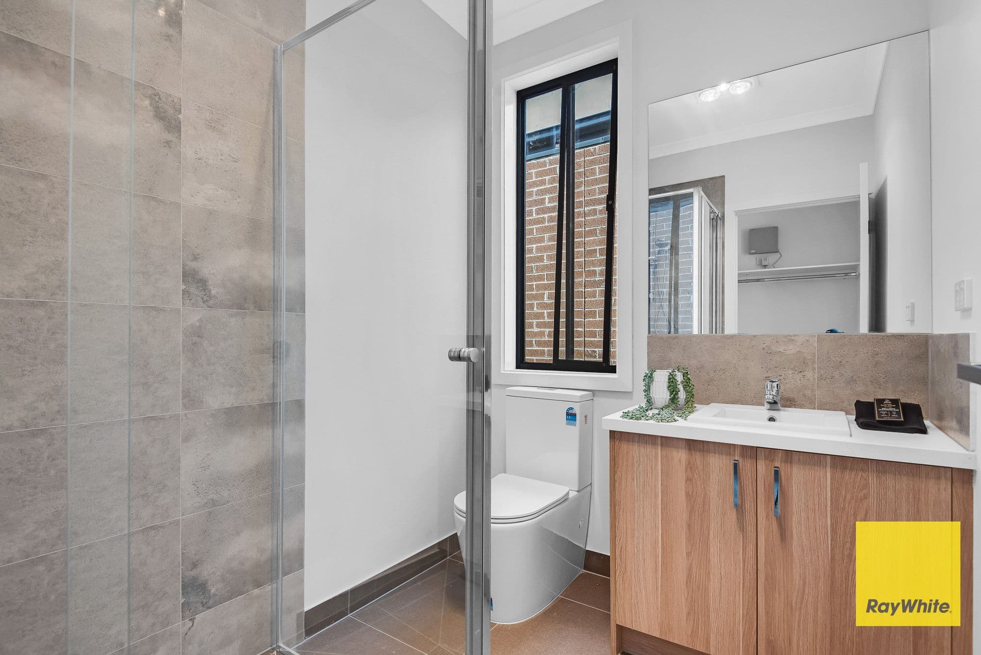 45 Curtin Drive, DEANSIDE VIC 3336, Deanside - Thumbnail 4