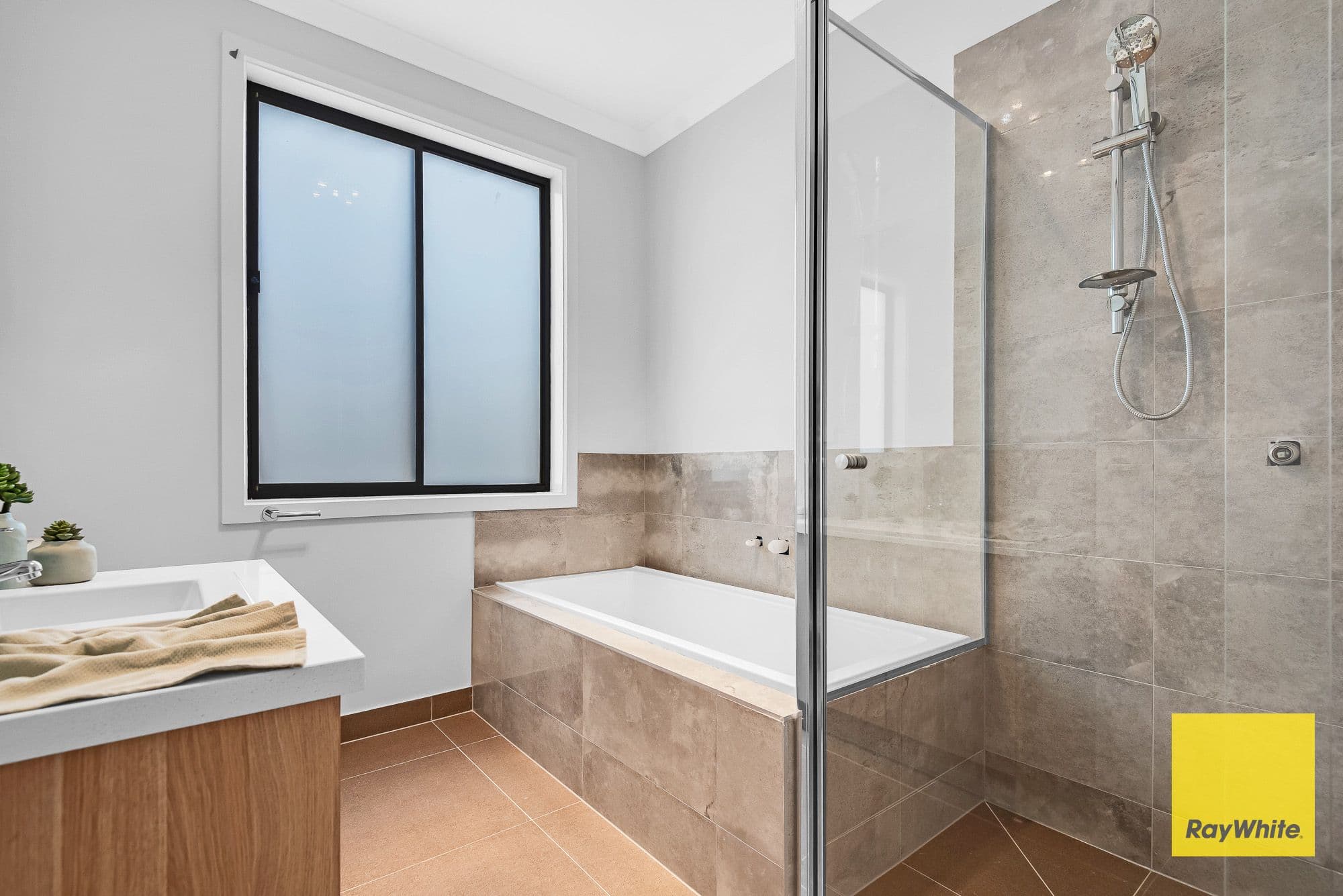 45 Curtin Drive, DEANSIDE VIC 3336, Deanside - Thumbnail 6