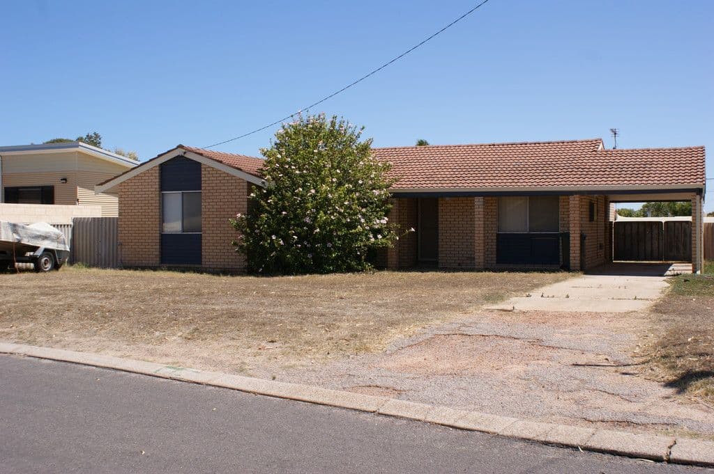 20 Armstrong Street, Dongara WA 6525, Dongara - Thumbnail 2