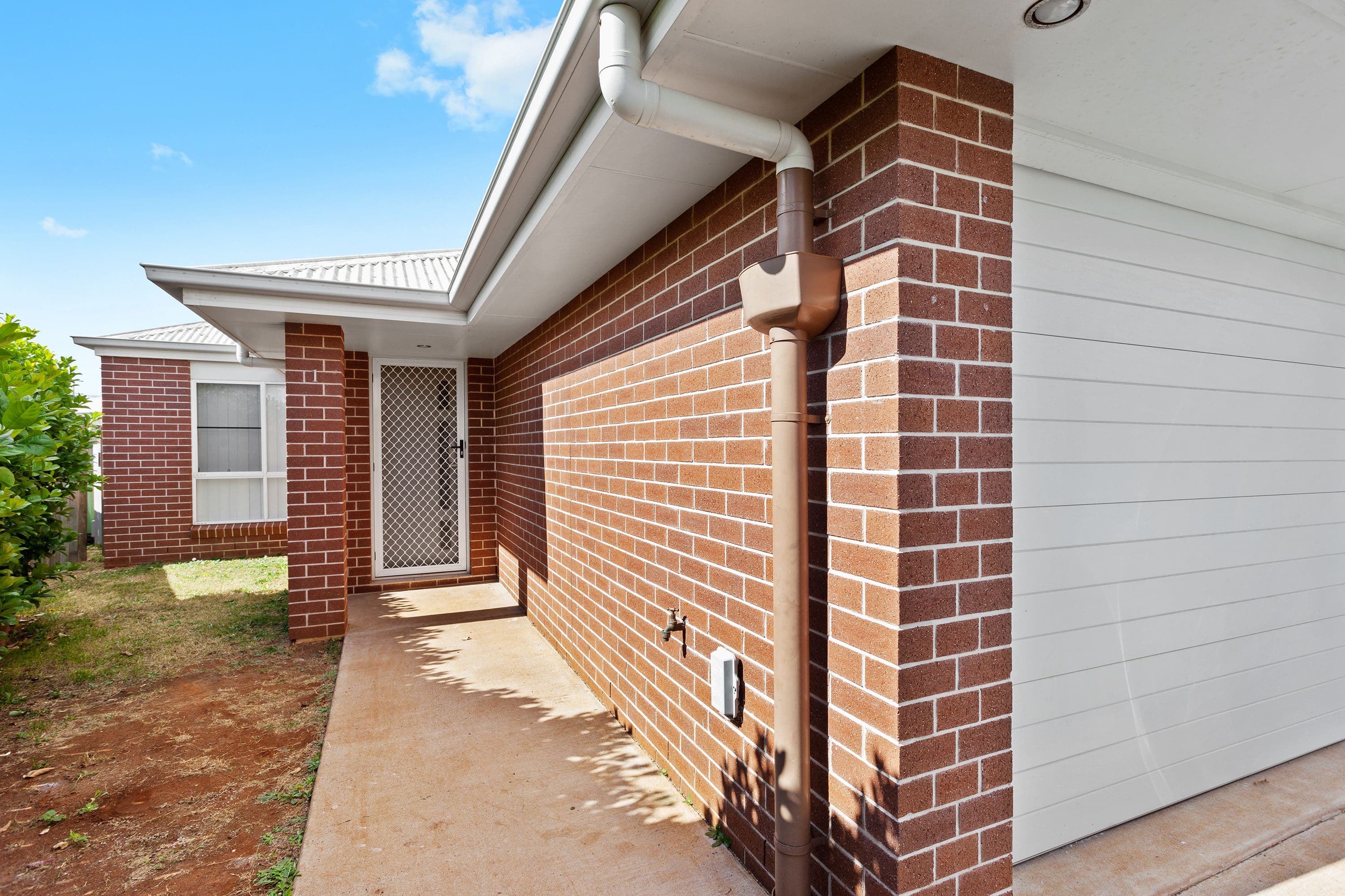 10 Chainey Court, Glenvale QLD 4350, Glenvale - Image 1