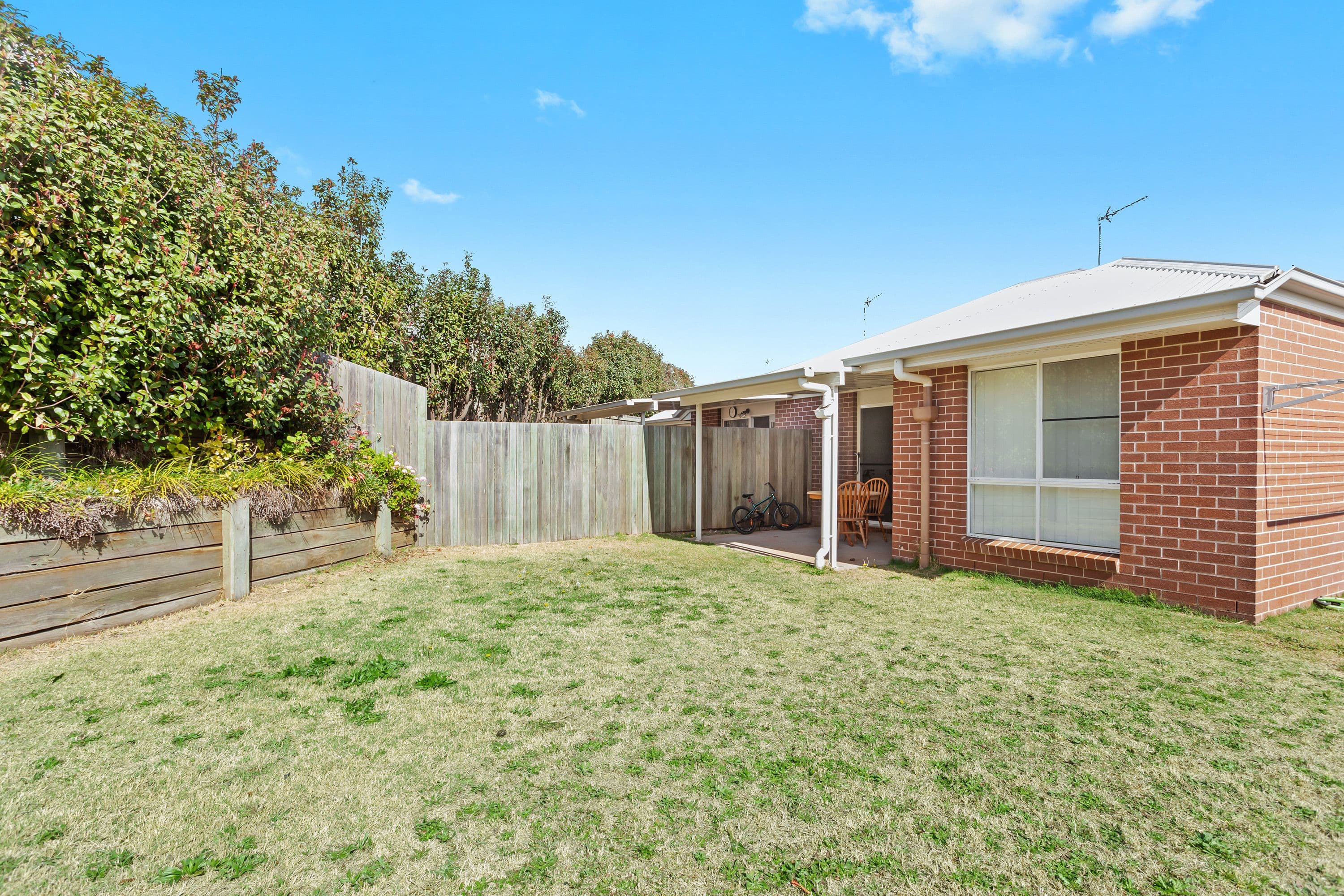10 Chainey Court, Glenvale QLD 4350, Glenvale - Thumbnail 2