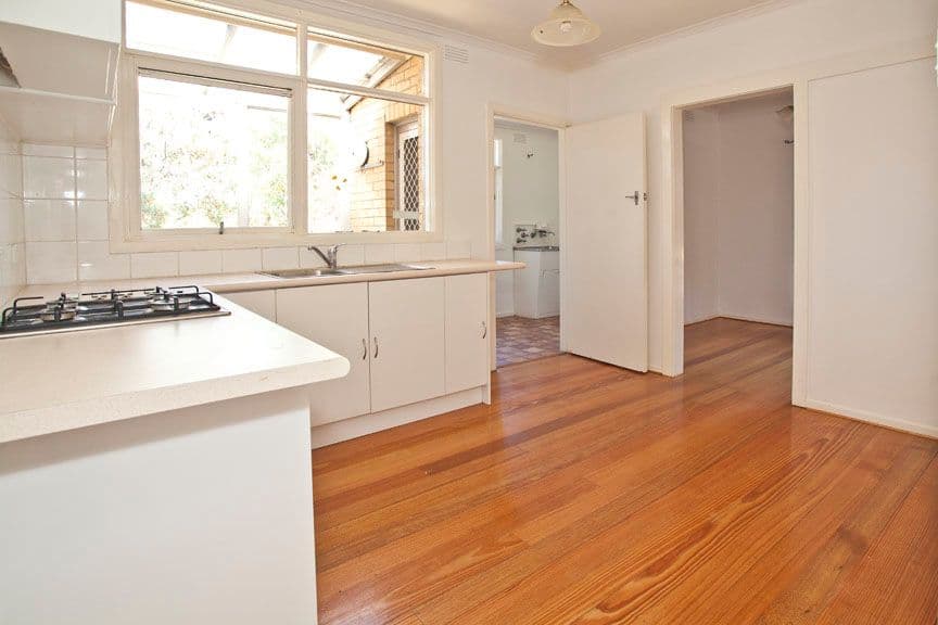 38 Torroodun Street, MOUNT WAVERLEY VIC 3149, Mount Waverley - Thumbnail 2