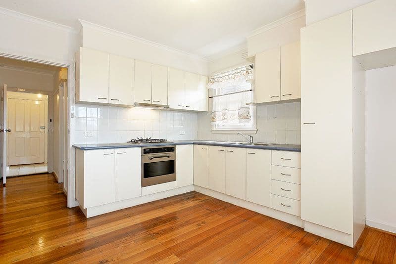 19 Laha Crescent, PRESTON VIC 3072, Preston - Thumbnail 2