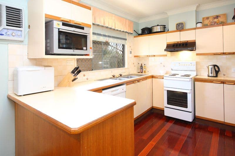 77 Basnett Street, CHERMSIDE WEST QLD 4032, Chermside West - Thumbnail 6