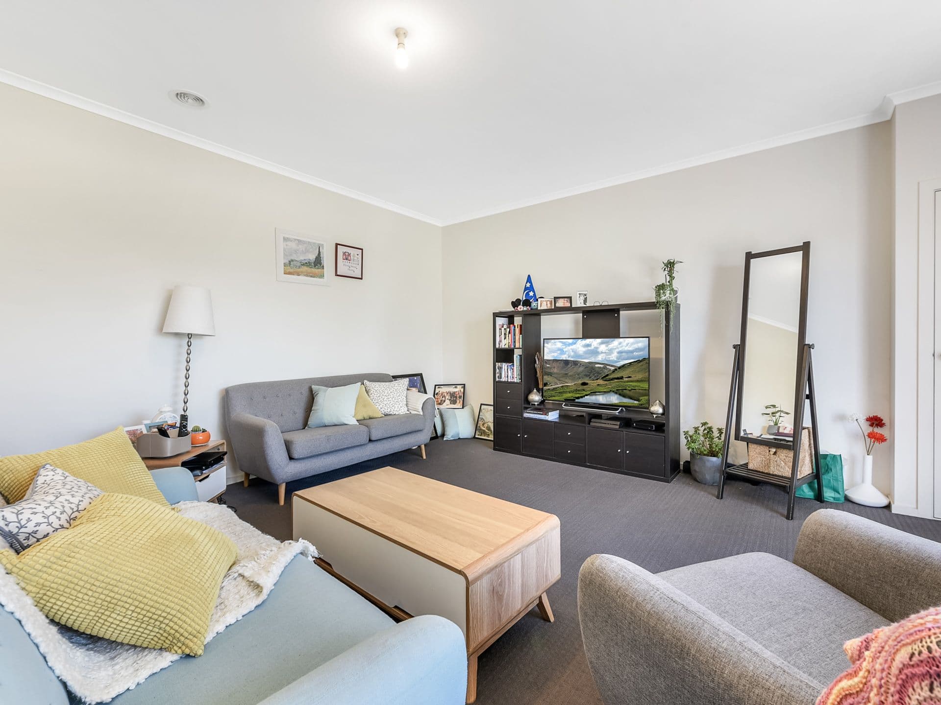 90 Sabel Drive, Cranbourne North VIC 3977, Cranbourne North - Thumbnail 2