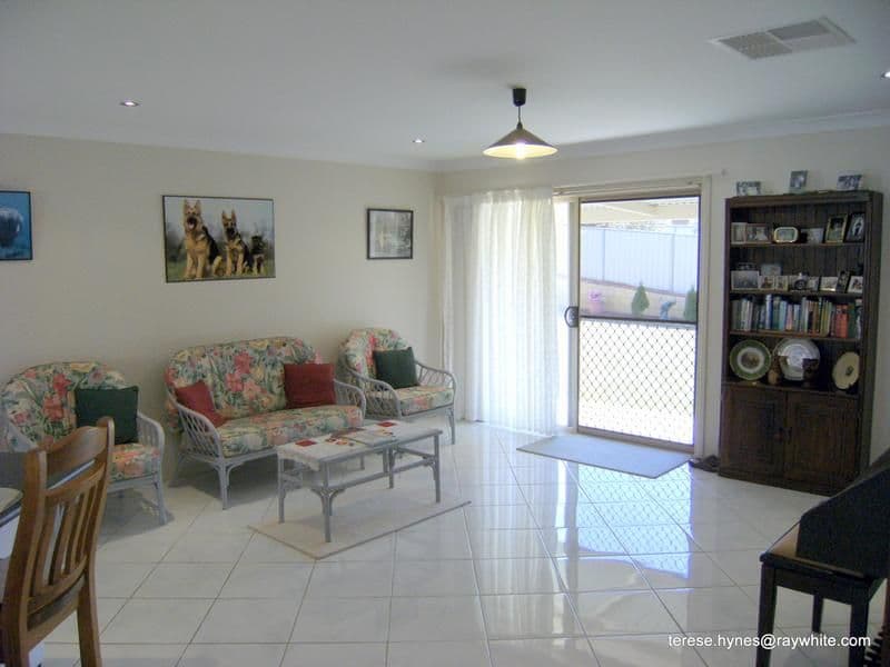 33 Petticoat Lane, YOUNG NSW 2594, Young - Thumbnail 4