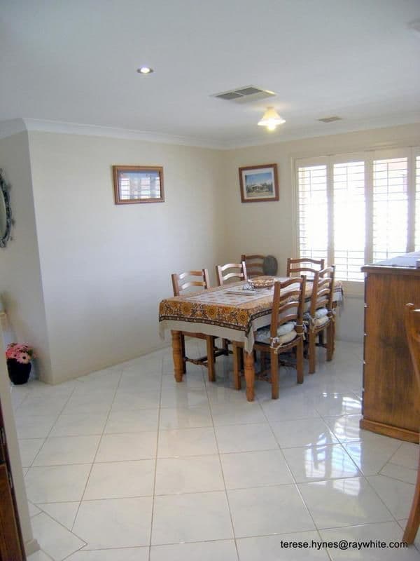 33 Petticoat Lane, YOUNG NSW 2594, Young - Thumbnail 6