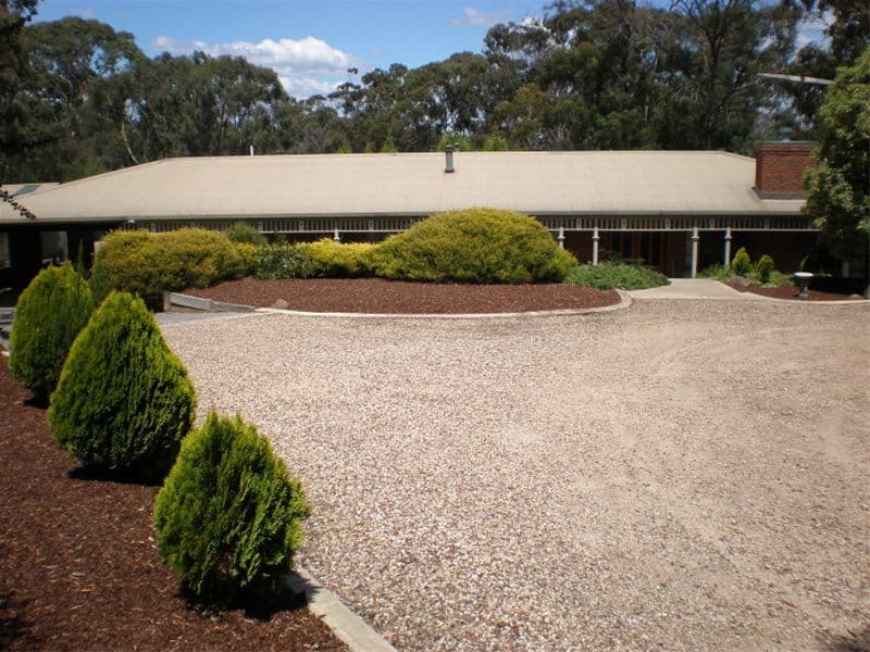 11  RANDALL Close, WALLAN VIC 3756, Wallan - Thumbnail 2