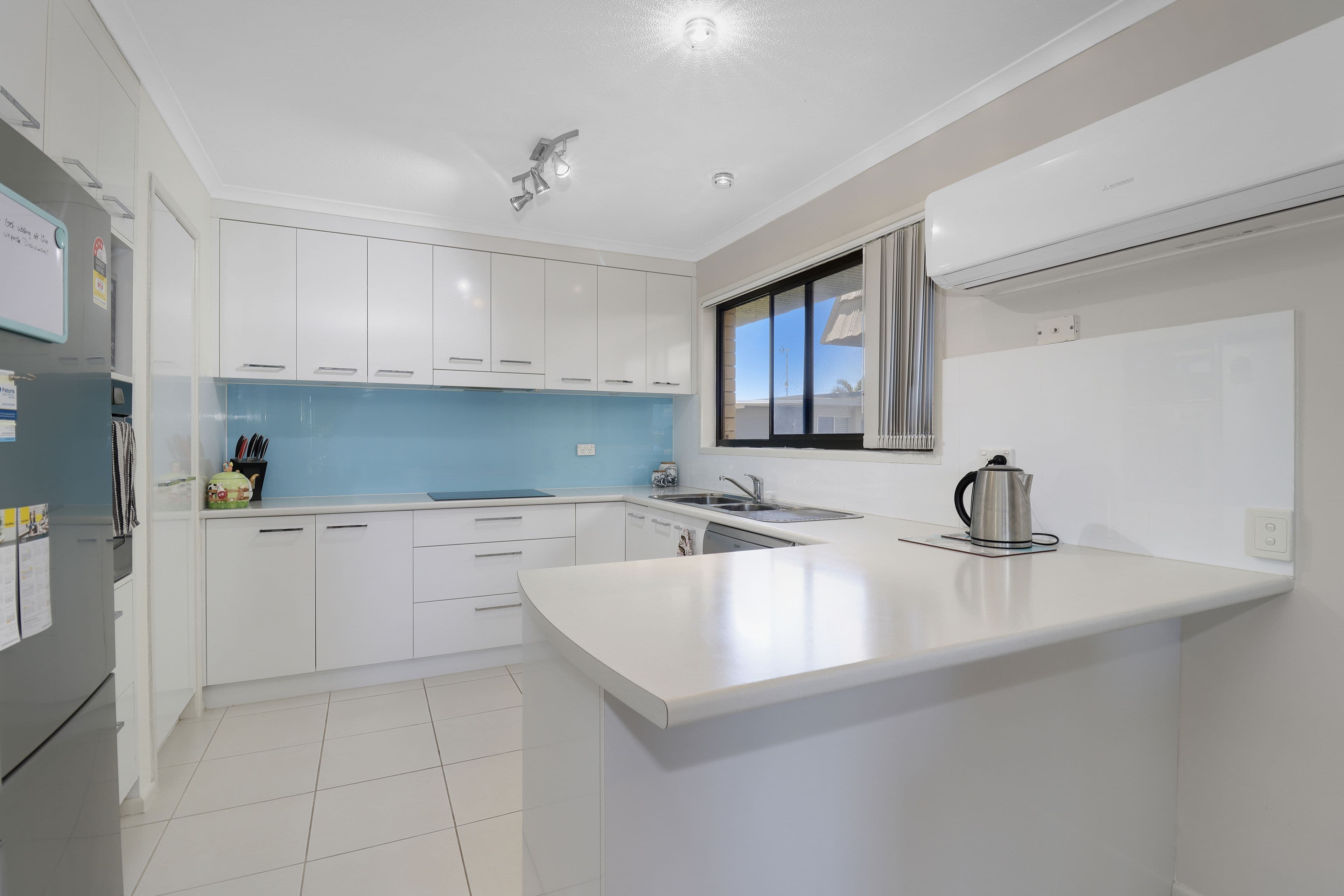 6 Dayman Street, Urangan QLD 4655, Urangan - Thumbnail 6