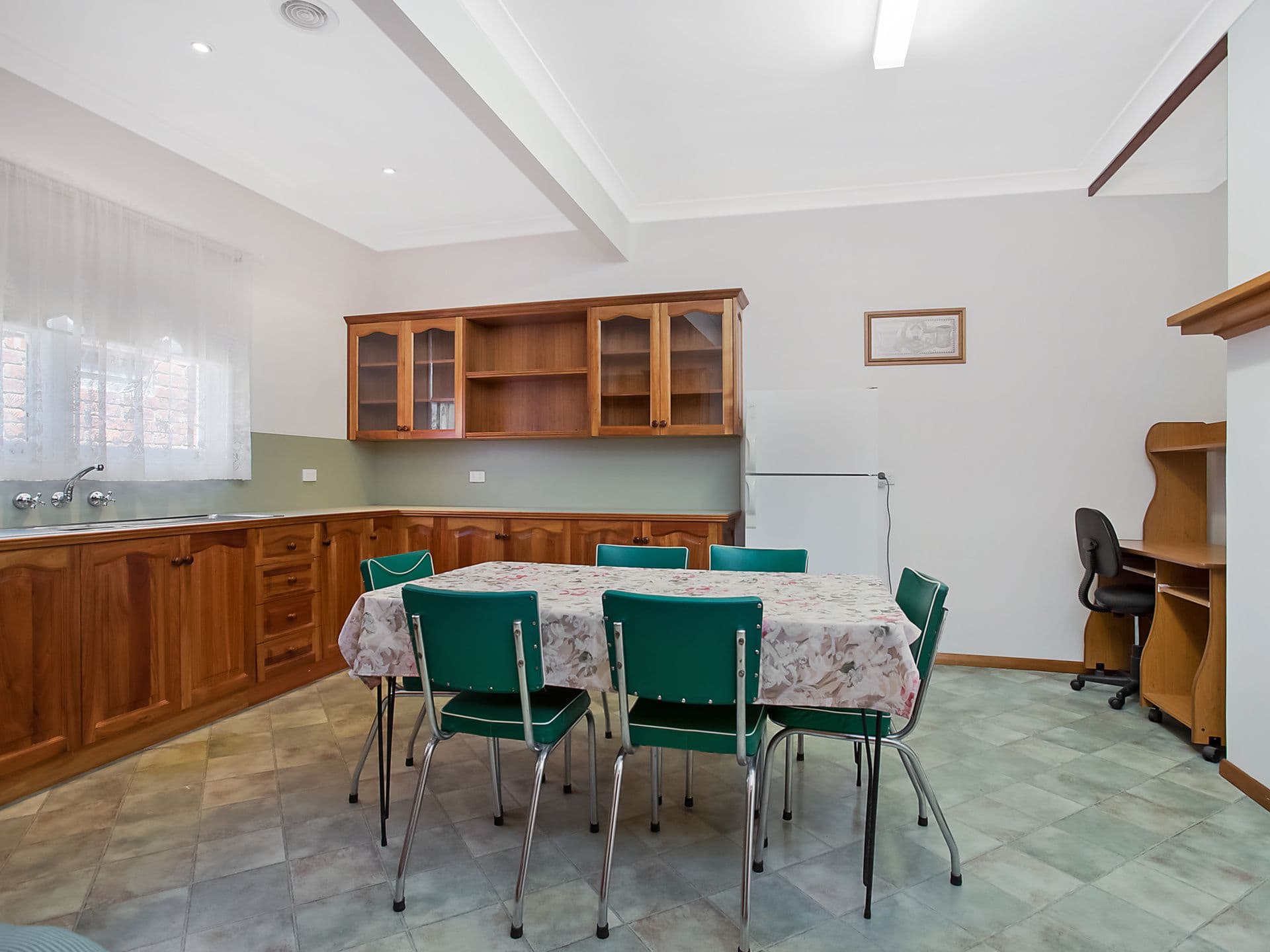 19 York Street, Camperdown VIC 3260, Camperdown - Thumbnail 2