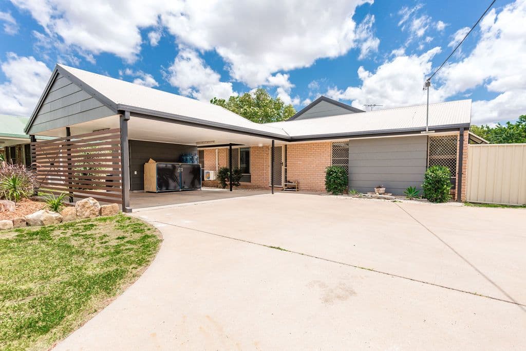 2 Vanessa Place, Emerald QLD 4720, Emerald - Image 1