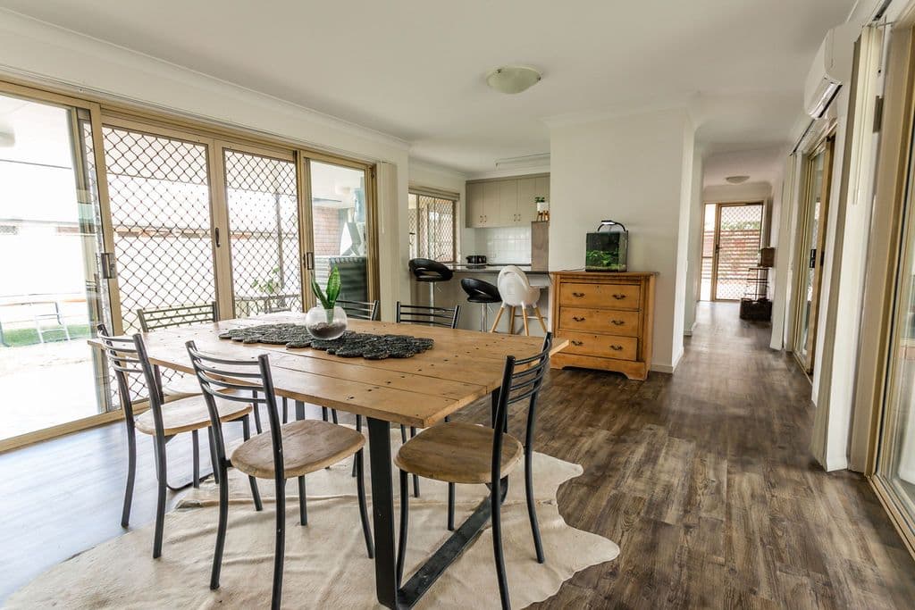 2 Vanessa Place, Emerald QLD 4720, Emerald - Thumbnail 3