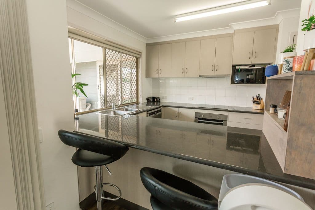 2 Vanessa Place, Emerald QLD 4720, Emerald - Thumbnail 6