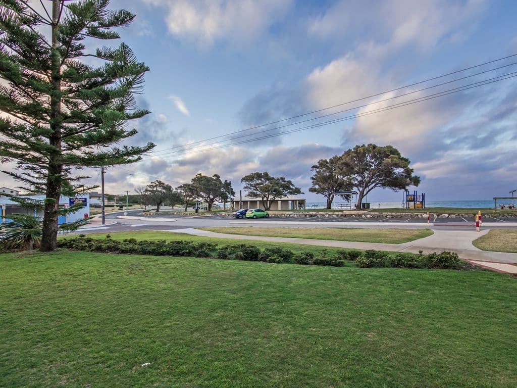 13 Spinaway Parade, FALCON WA 6210, Falcon - Thumbnail 5