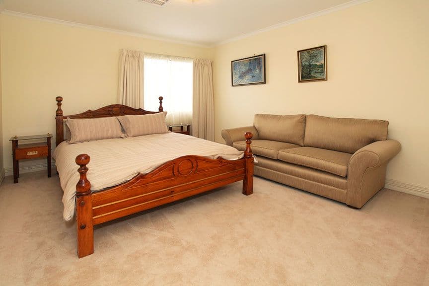94 Stanley Road, VERMONT SOUTH VIC 3133, Vermont South - Thumbnail 8